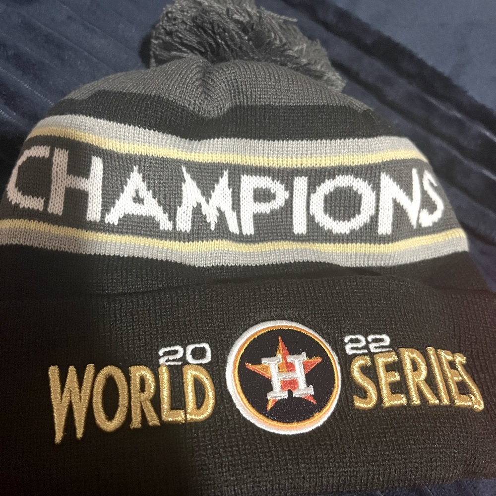 100% AUTHENTIC!! - NO FAKE BEANIES